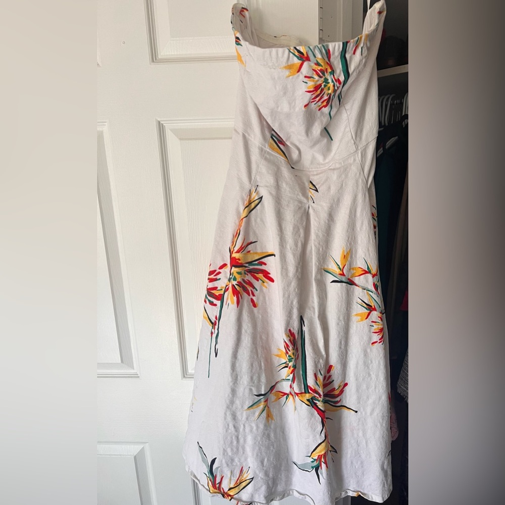 Strapless flower dress with flower design